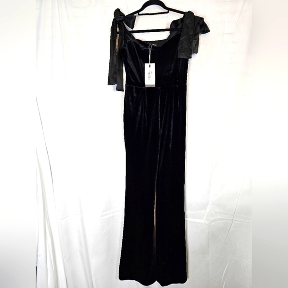 ENDLESS Rose Velvet Satin Sweetheart Jumpsuit in Size Small black NWT - Picture 4 of 9
